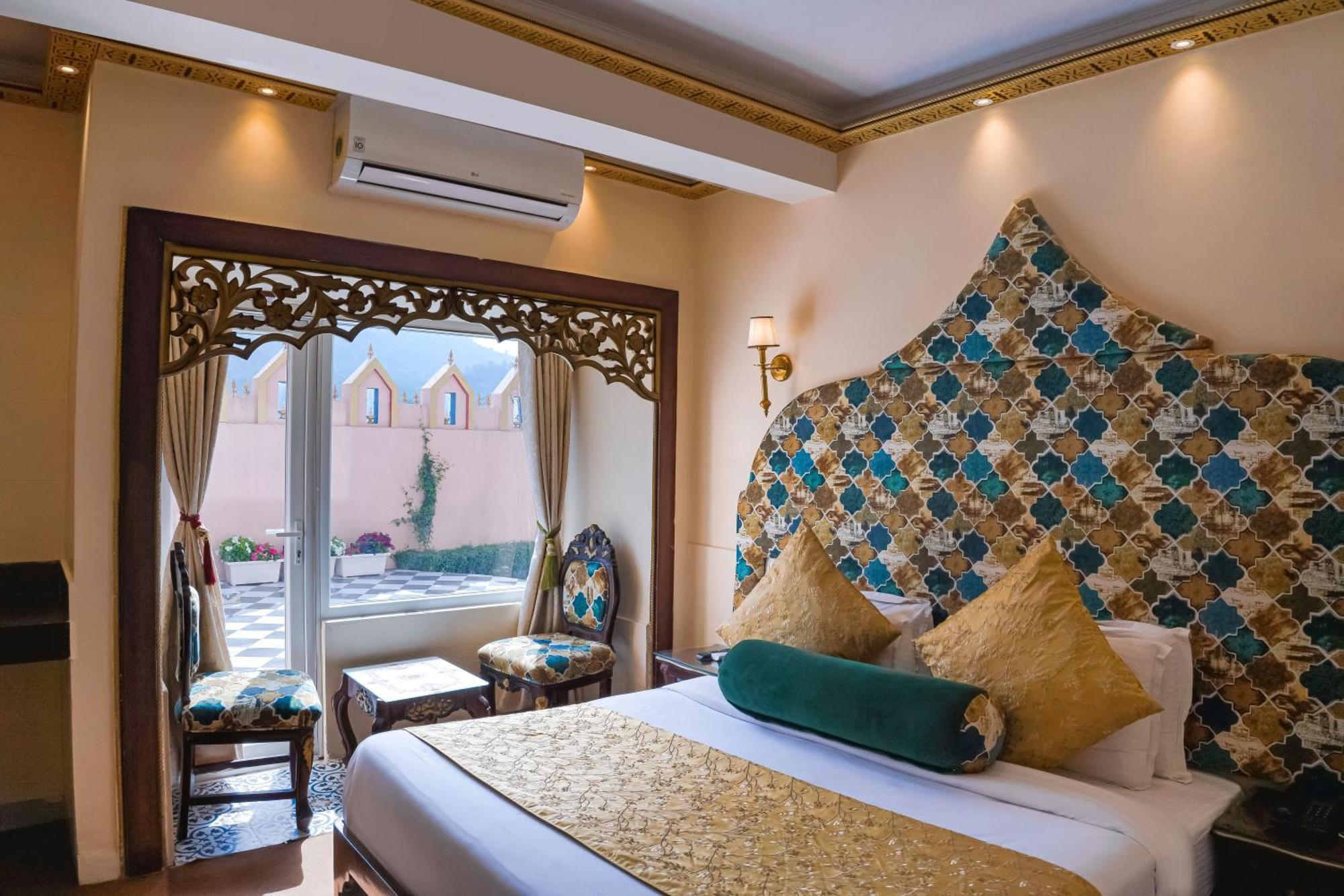 The Neeraj Ganga Heritage Palace Rishīkesh Esterno foto